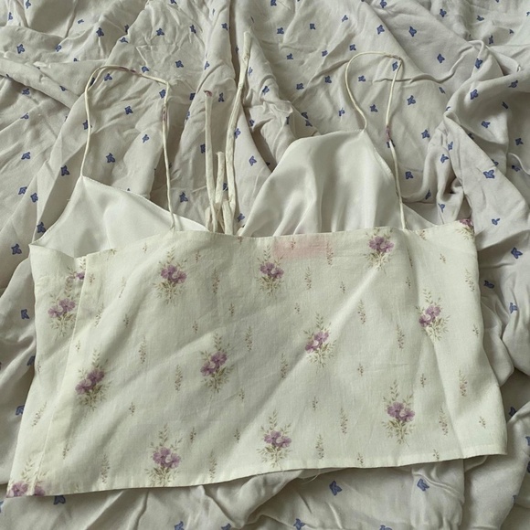 Rosemilk Petite Bebe Tank Top in White Floral - Picture 5 of 7